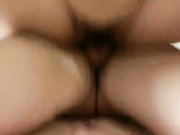 超骚的母狗少妇舔鸡巴上位让大哥爆草内射中出