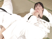 [SGKI-002] わいせつ行為対策護身術「感じてる顔を見せてはいけません」感じてると暴漢をつけあがらせる！何をされても無反応 - 3of5