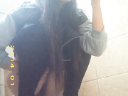 國內某高校公共女廁全景偷拍各式美女少婦如廁 貌似得還未開苞啊 720P原版高清