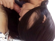 巨乳高中女生与男友性爱私密 饥渴疯狂教室里跪舔男友J8 喜欢吃男友的肉棒津津有味 对白刺激 高清720P完整版 (2)