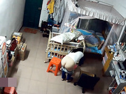 出租屋攝像頭黑客破解拍攝到的剛生完小孩的肥臀小少婦在男人面前換內褲 720P高清