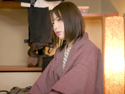 [ROYD-091] 朝起きたら部屋に浴衣がはだけた後輩女子社員！いつも生意気で悪態ばかりついてくるのに、甘えてきたので… 白桃はな【破解】 - 1of5