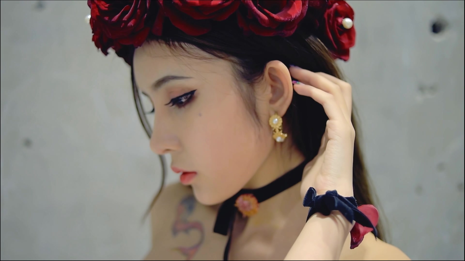 色影大師王動WANIMAL原創榮譽出品-美乳混血女神李蒽熙VIP超大尺度私拍 唯美胴體三點盡露絕對欲火焚身 1080P高清無水印