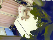 主題酒店情趣房拍攝到的大學生情侶開房愛愛 邊操邊探討性方面的事兒 露臉高清