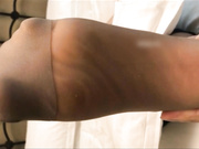 周末富二代酒店私會學院派長腿漂亮小姐姐玩絲足 穿著灰絲足交輕SM捆綁調教 邊操邊揉陰蒂呻吟刺激 1080P高清原版