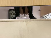 最新流出某商場公共女廁偷拍各式美女少婦如廁噓噓 貌似有個醉酒妹子不關門尿尿看得欲火焚身 4K高清無水印原版