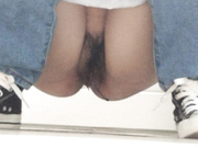 最新流出國內廁拍大神大街上尾隨美女進入公共女廁偷拍各式美女少婦如廁噓噓 有個豪車下來的妹子來姨媽了走路一瘸一瘸的 1080P高清