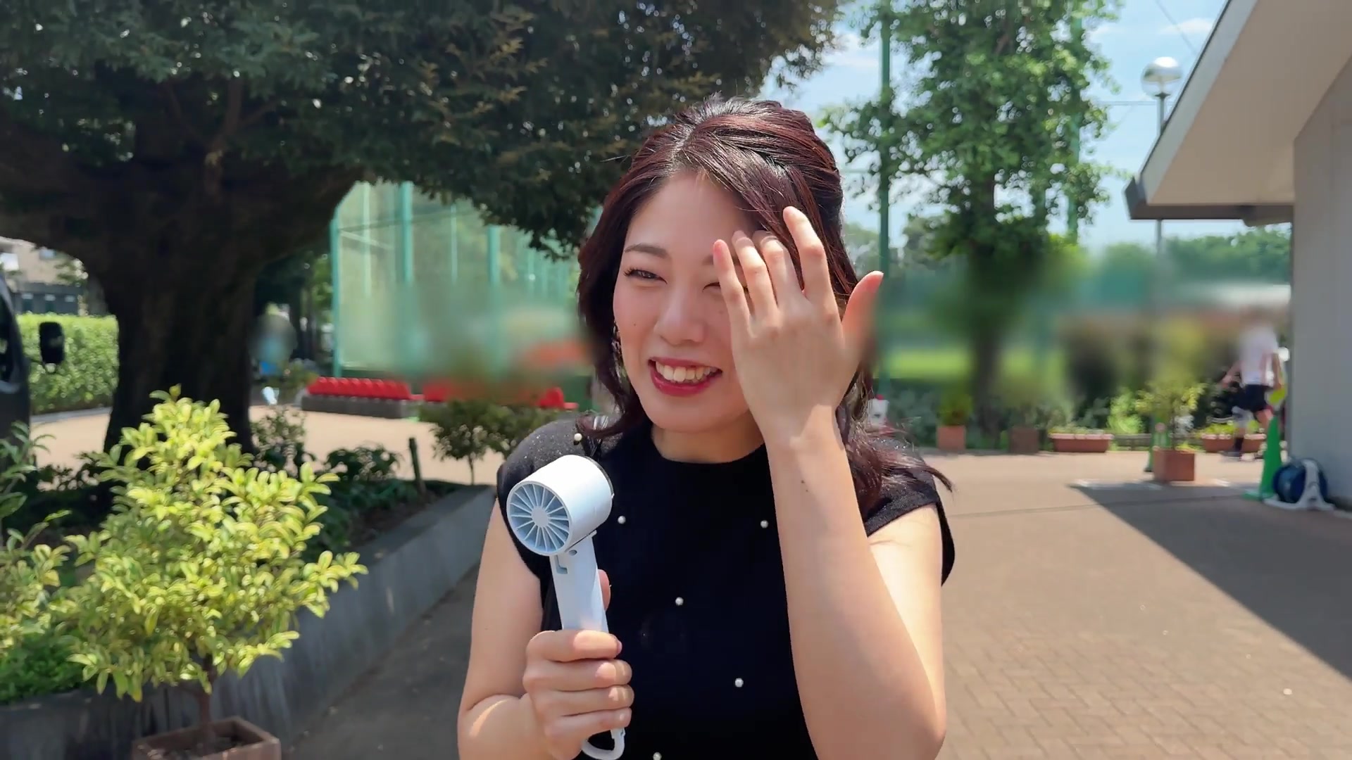 [BEAF-170] 母性と癒しが溢れる清楚系マジ美人アラサーちゃん、気が狂って出会い系即会い - 1of5