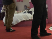 名门夜宴偷拍系列美女模特小宇和小苏拍内衣广告被套路偷拍第一部