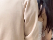 老婆在吃饭被朋友从饭桌上硬拉下去 吃鲍鱼啪啪啪