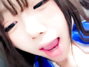 白丝露脸乖巧学妹镜头前发骚给狼友叫爸爸，揉奶玩逼跳蛋塞里面自慰，自己把骚逼抠喷了，浪叫呻吟表情好骚啊