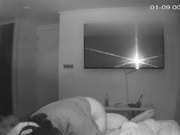 黑客破解家庭网络摄像头偷拍❤️大奶美女和男友激情啪啪  小狗在后面拆家咬被子