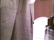 坐盗市流出新系列高级坐厕前拍都是些高素质美女角度不错能看到逼逼