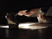 坐盗市最新流出新系列国内美食城购物中心女厕TP几个年轻妹子