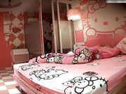 喷血推荐-哈喽Kitty房偷拍气质高挑的短裤性感美女被猥琐男软磨硬泡狂操2次,真是一段鲜花插在牛粪上了,可惜了!