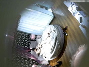 特色宾馆偷拍年轻大学情侣太饥渴了操完一次美女还想要男的用手插她逼,说：轻点,快点啊,舒服,不要受不了了