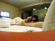 高颜值气质学院派女神美女把情人舔硬后还被强行插嘴,干的受不了了才操她的小嫩逼!高清无水印版.国语对白!