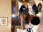 康先生和朋友3P石家庄95年某院校系花第2部手持镜头拍摄2人把学妹玩的受不了了说用大鸡巴操我赶紧射给我吧！国语