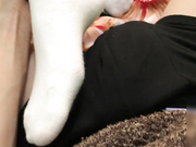 约操黑丝美腿大学生静静 极品小嫩逼毛少水多 先棉袜足交 再换黑丝 无套骑着操 高清私拍68P 高清720P完整版