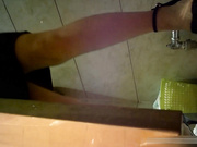 外站最新流出云上会所高清系列短旗袍妹子尿真猛都快尿到旗袍上这服饰也太前卫了两边都走光了