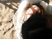 对白淫荡刚失恋帅哥海边散心偶遇主持人采外景被挑逗扒裤子给裹鸡巴找没人的地方刺激后入内射呻吟太过瘾