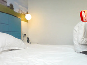 小彬哥约炮身材苗条的美女大学生妹子到家里啪啪