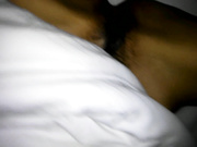 节假日外地旅游认识的白皙性感短裤美女,结伴而行吃夜宵时喝多了带到宾馆尽情蹂躏啪啪,还发出一丝丝的呻吟!