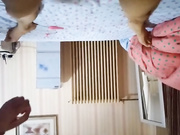 为了讨好经理邀请他一起回家3P气质漂亮的老婆,还提前穿好情趣黑丝服,一前一后狠狠操