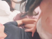 姐姐在旁边睡觉挑逗姐夫偷偷做爱高颜值露脸女主身材棒无毛B嗲叫声一流对白淫荡