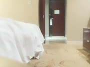 老哥探花约了个高颜值黑衣妹子TP啪啪 洗完澡翘着大屁股深喉口交大力猛操非常诱人