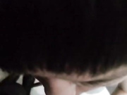 可爱TS雨欣美丽修长大白腿，鸡巴被小鲜肉口得好滋润，奖赏他一点精液，结果他含着精液去厕所了...