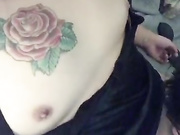 高颜值‘黑美人’TS雨诺，被直男舔的正舒服就要被操，叼得嗷嗷待哺的呻吟声 刺激得直男五分钟就缴枪，射屁股上！