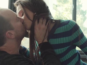 野兽大叔系列生猛暴力啪啪啪简直非人类了太猛了妹子差点被干死阴道都肏出血了