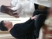 约啪达人-微信支付1800元网约学院派漂亮美女酒店啪啪,开始吃鸡巴了突然有事把美女闺蜜叫来顶上,闺蜜操被的真不