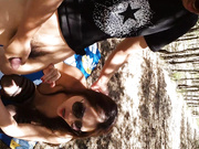 网红美女小曼玉穿着黑丝红高跟龙雪山上和网友野战1080P高清无水印