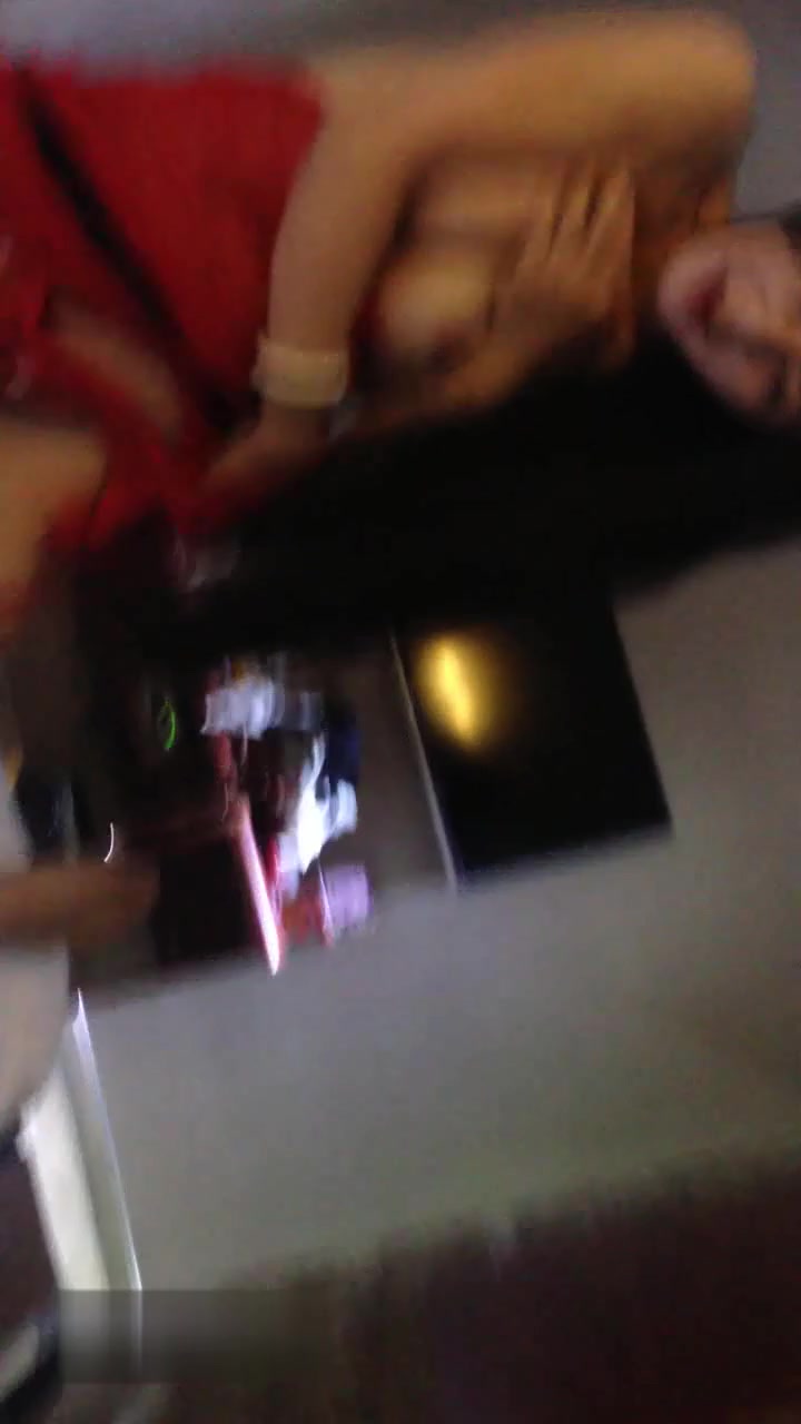 身材火爆妖娆的中俄混血美眉 真是爽到了极致 淫荡的眼神太勾人了