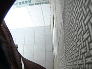 棍哥办公楼WC雅拍女白领-初露锋芒102针孔定拍凉鞋美眉