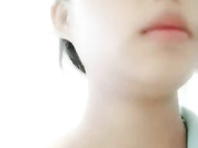 长相清纯挺嫩妹子怀孕了和老公啪啪，口交上位骑乘抽插浴室洗逼，露奶自摸掰穴特写非常诱人