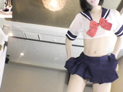 外表清纯可人美少女学生妹声音甜美透明水手制服酒店援交土豪无套内射很有撸点2V1