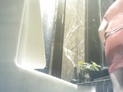 刁钻角度偸拍国内某夜店KTV女卫生间多位漂亮气质美女嘘嘘不坐着尿全部高高撅起大屁股尿