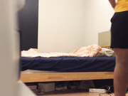 【全網首發】【國產精品】上海某健身會所帥氣強壯的年輕教練又勾搭了2位年輕漂亮的氣質美女家中啪啪 用力太猛床得要晃塌了 幹一個征服一個 原版高清