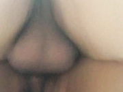 花了好長時間勾搭到的夜場DJ美女帶入酒店啪啪做愛 穿著情趣裝吃雞巴配合各種體位 無套連續抽插內射白漿溢出 國語720P高清