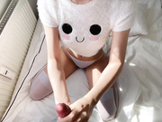 妹妹新买的毛绒内衣太可爱忍不住操了她爆射美胸_ev