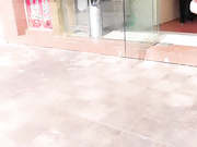 街头被债主逮着没有钱还睡一觉抵债对白精彩