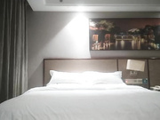 花了三千终于从足疗会所撩到个清纯美女技师