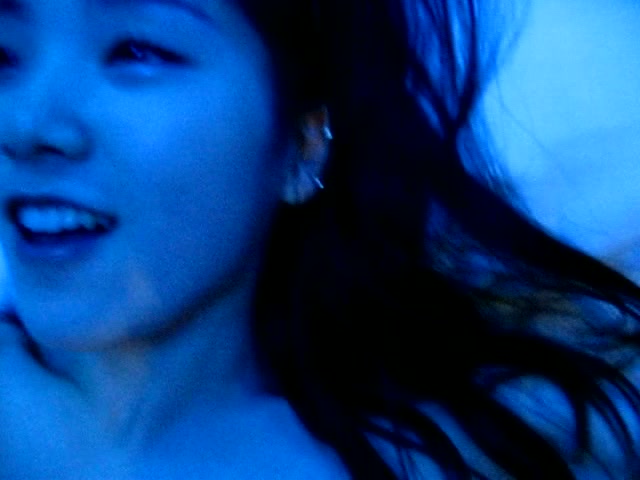 【全網首發】【高顏值校花流出】修電腦時流出來與男友啪啪視頻 女主顏值超漂亮 露臉值得收藏～原版高清