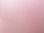 太狠了 大街上群殴小三扒的一丝不挂拿拖鞋底猛抽脸部边打边骂 这样的小三得什么样眼光的男人能看上？