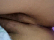 神人混进女生宿舍偷拍午休的三个大学妹 竟然有个为了凉快裸逼睡的