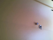 【全網首發】【廁拍小酌】某職業高中熊孩子淘寶買偷拍設備女廁偷拍同學尿尿，還假惺惺在外面和女同學嘮嗑拍臉 原版高清