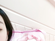 长相文静超嫩粉穴小姐姐洗澡对着镜头掰穴呻吟